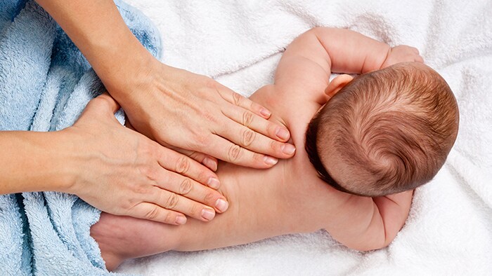 Baby Massage Advantages and Techniques | Philips