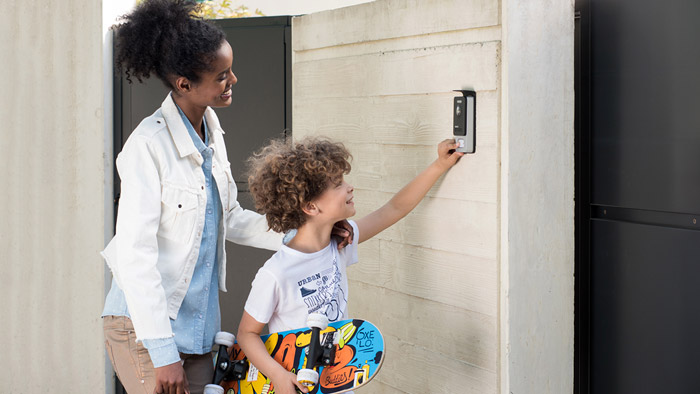 Discover our video door phones | Philips