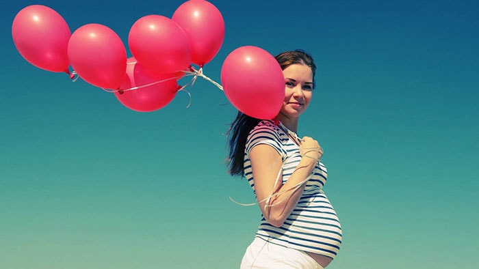 Depilazione in gravidanza: ceretta o rasoio?
