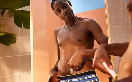 Atrofda onam bilan jinsiy aloqa