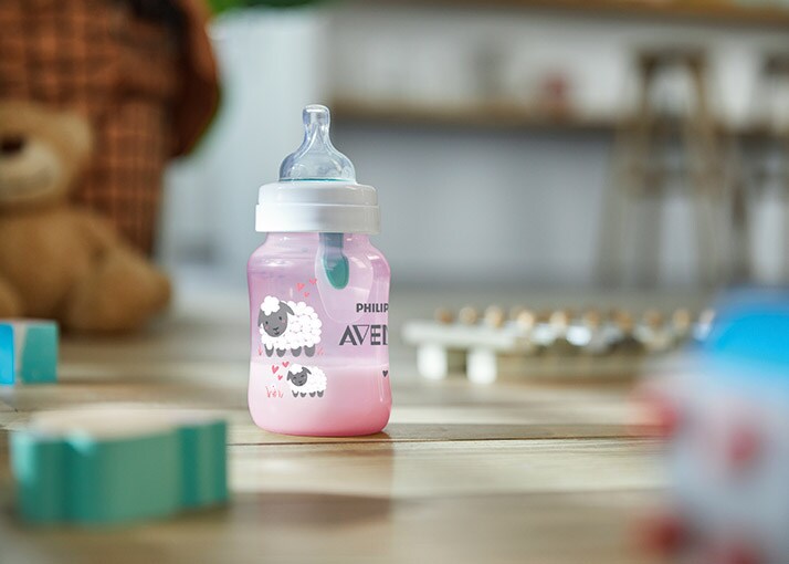 Why your baby is chomping on the bottle