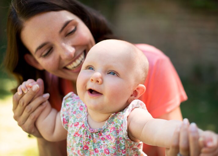 Wie sich Muttermilch an die Bedürfnisse deines Babys anpasst