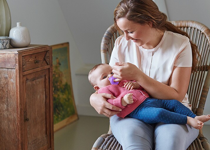 Spitting up vs. Vomiting