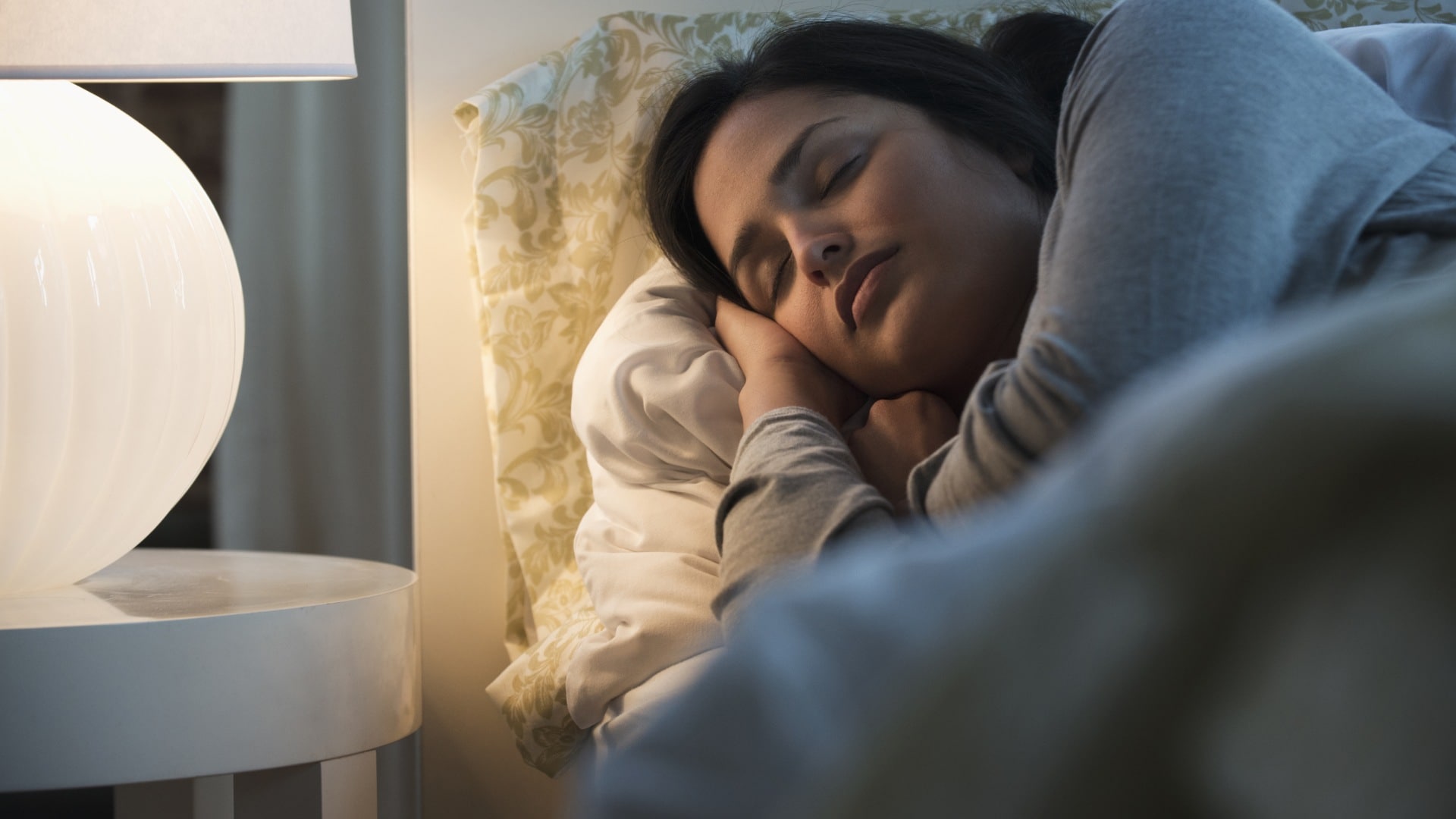 Как улучшить сон: полезные рекомендации | Philips