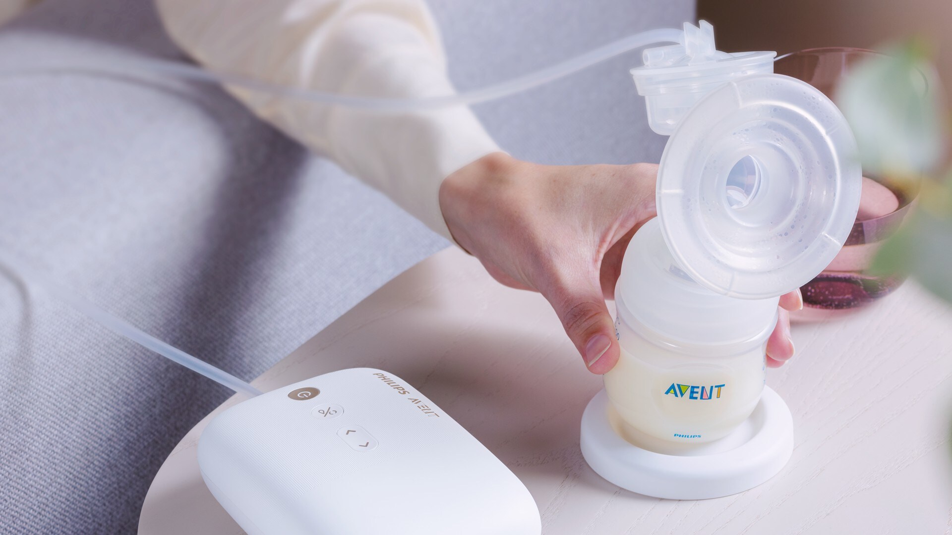 Philips Expands Avent Range with New Electric Breast Pump and Bottle
