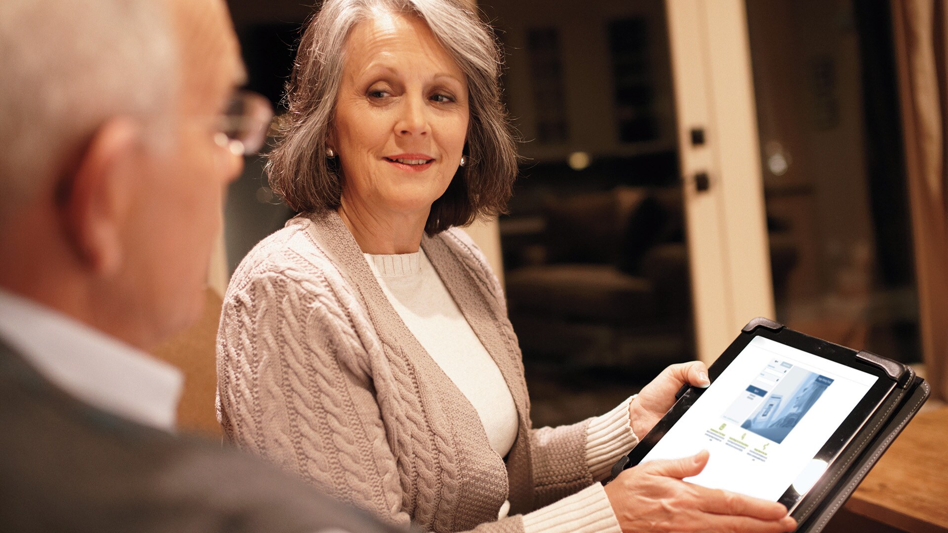 A physician getting a 360-degree view of a patient