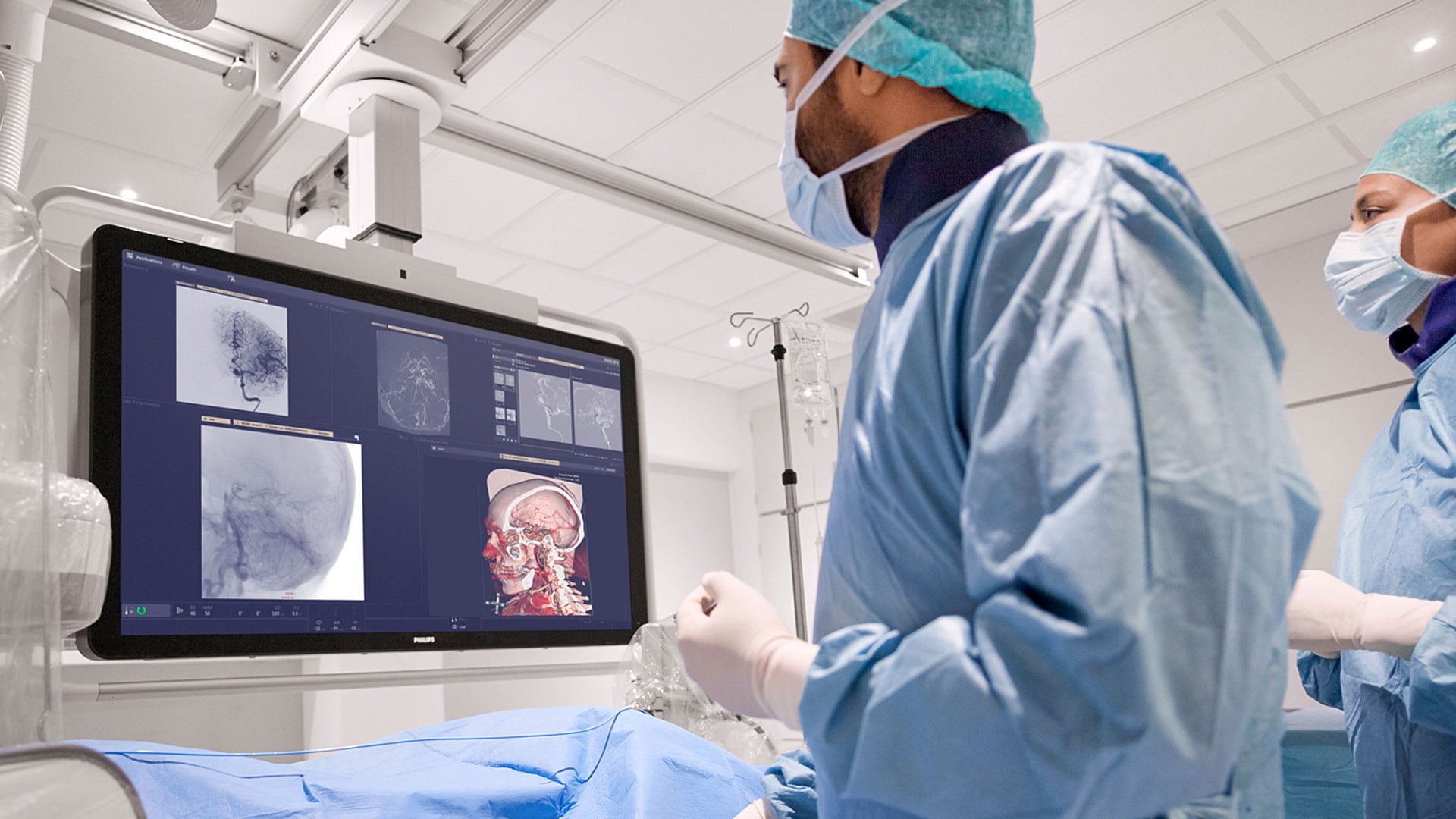 Philips builds strong order intake momentum and drives margin expansion in Q2