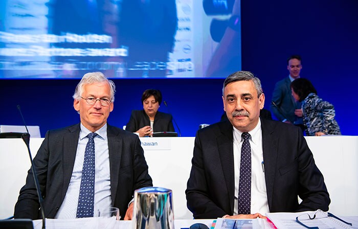 Download image (.jpg) Philips AGM 2019 (opens in a new window)