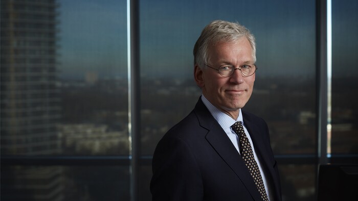 Our commitment to society: doing business responsibly and sustainably