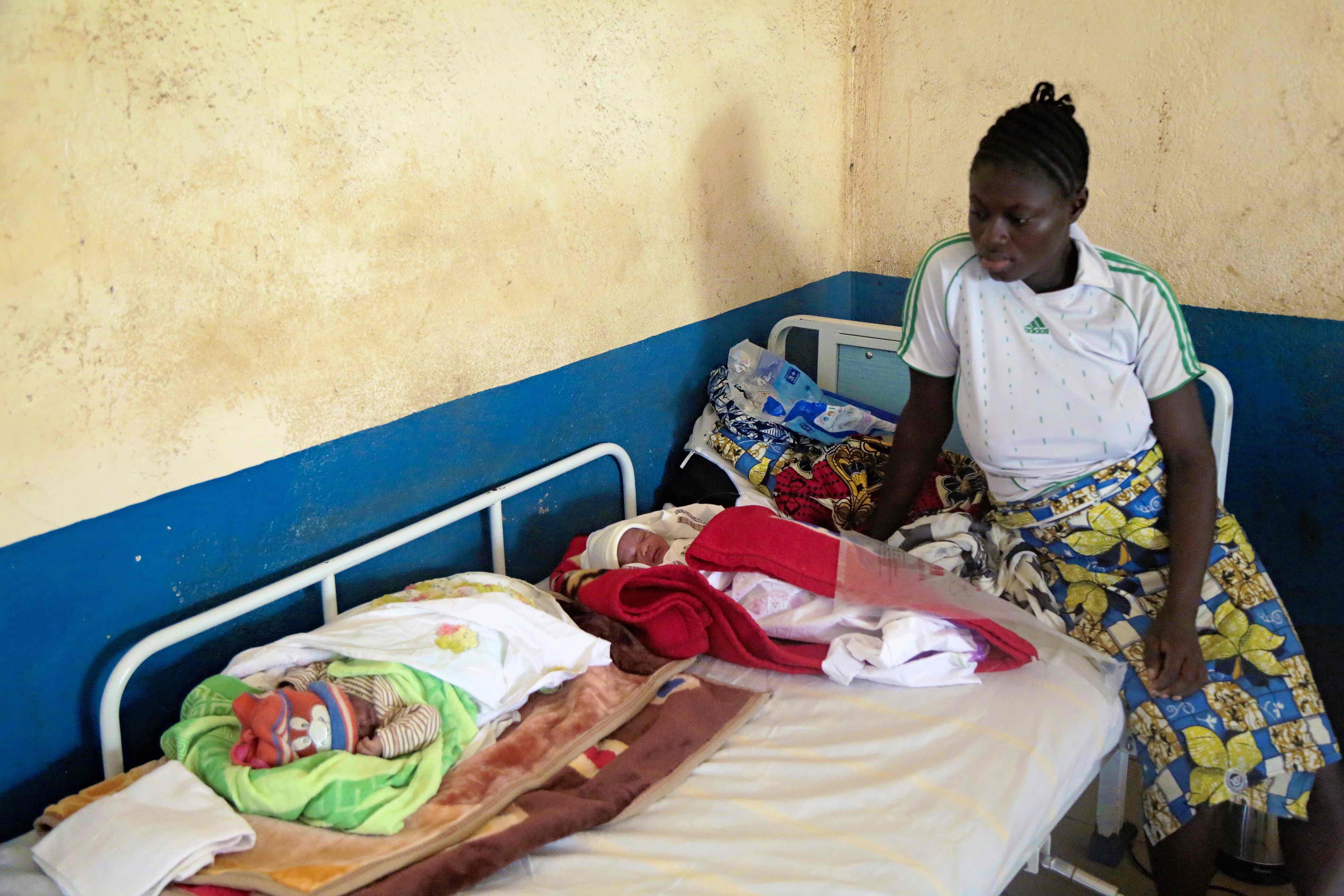 philips to reduce maternal and newborn mortality in africa news philips