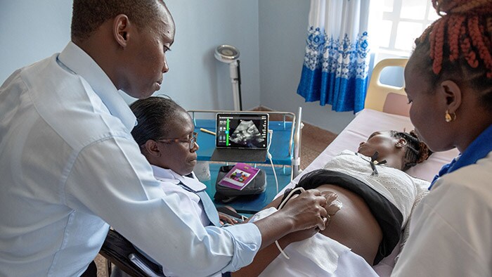 Philips and the Dutch development bank FMO combine forces to accelerate universal health coverage in Africa