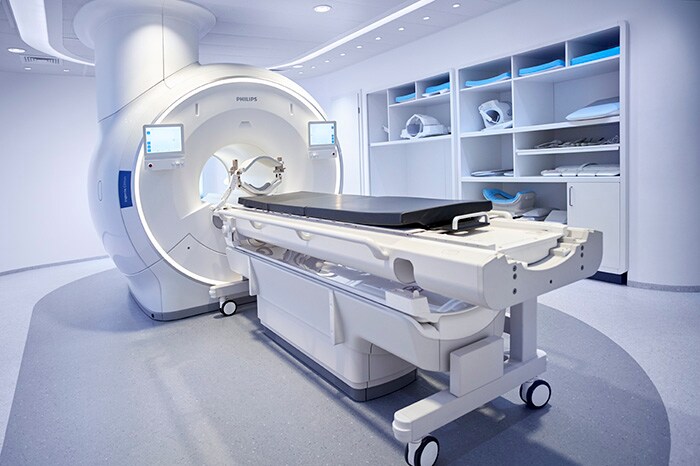 Download image (.jpg) Philips Magnetic Resonance – Ingenia MR OR   interoperative system (opens in a new window)