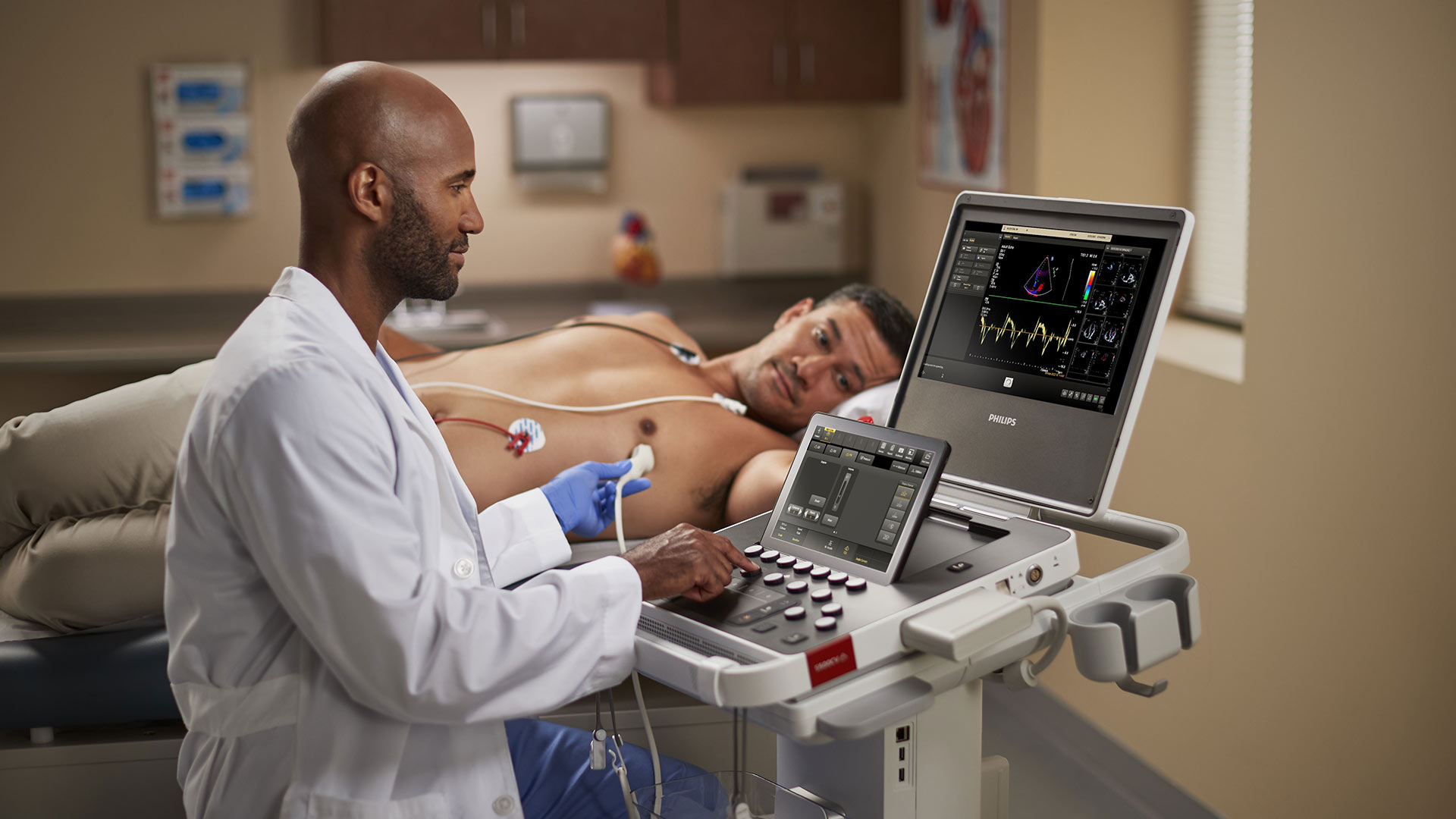 https://www.philips.com/c-dam/corporate/newscenter/global/standard/resources/healthcare/2023/ai-in-cardiac-ultrasound-ecr-2023/banner-compact-ultrasound.jpg