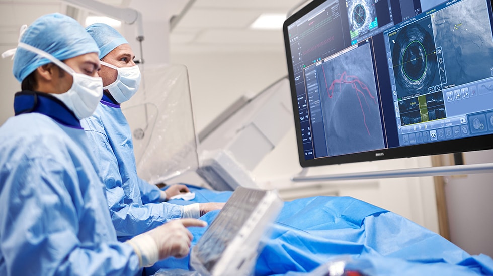 Ultra-low contrast PCI procedure using IVUS and iFR
