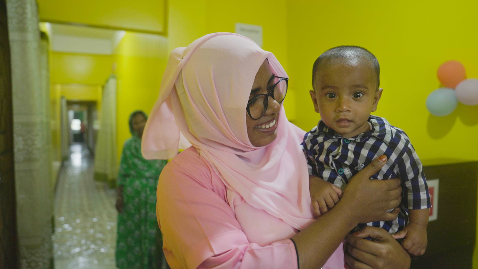© BRAC - In partnership with BRAC, Philips Foundation bridges healthcare access gaps for vulnerable populations living in remote and underserved riverine islands in Bangladesh (© Sadiqure Rahman Himu).