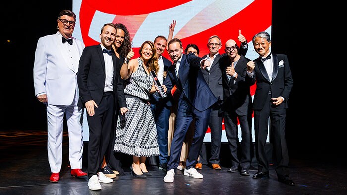 Philips wins 52 Red Dot Awards, including ‘Best of the Best’ for i9000 Prestige Ultra Series