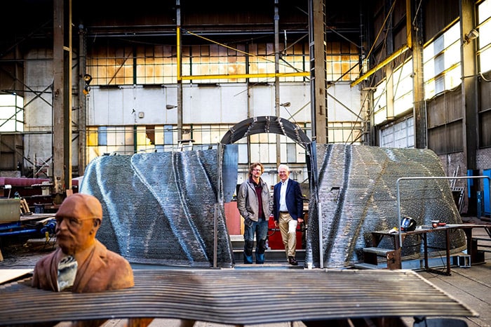 CEO Frans van Houten and artist Andreas Hetfeld