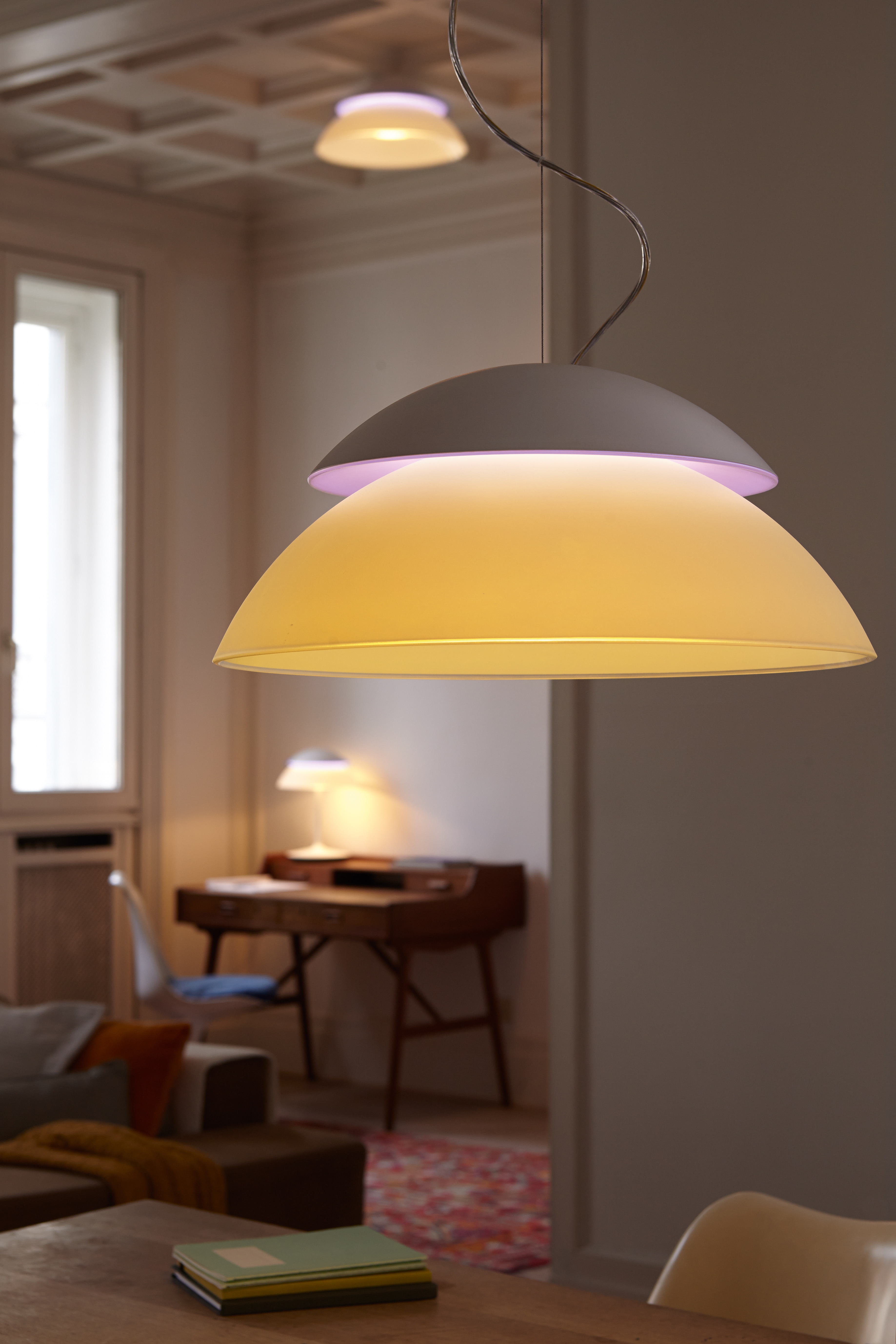 philips hue beyond table lamp